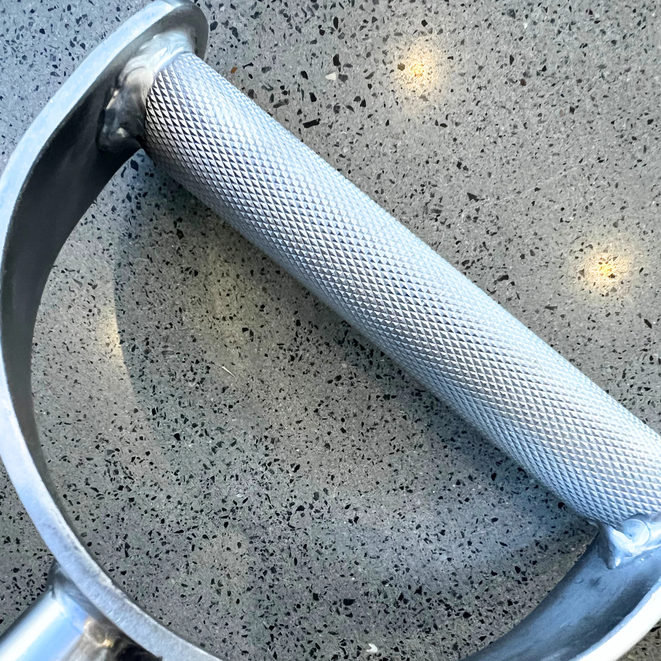 VERVE Neutral Grip Lat Pull Down for Pulley System-Hard Chrome - Image 6