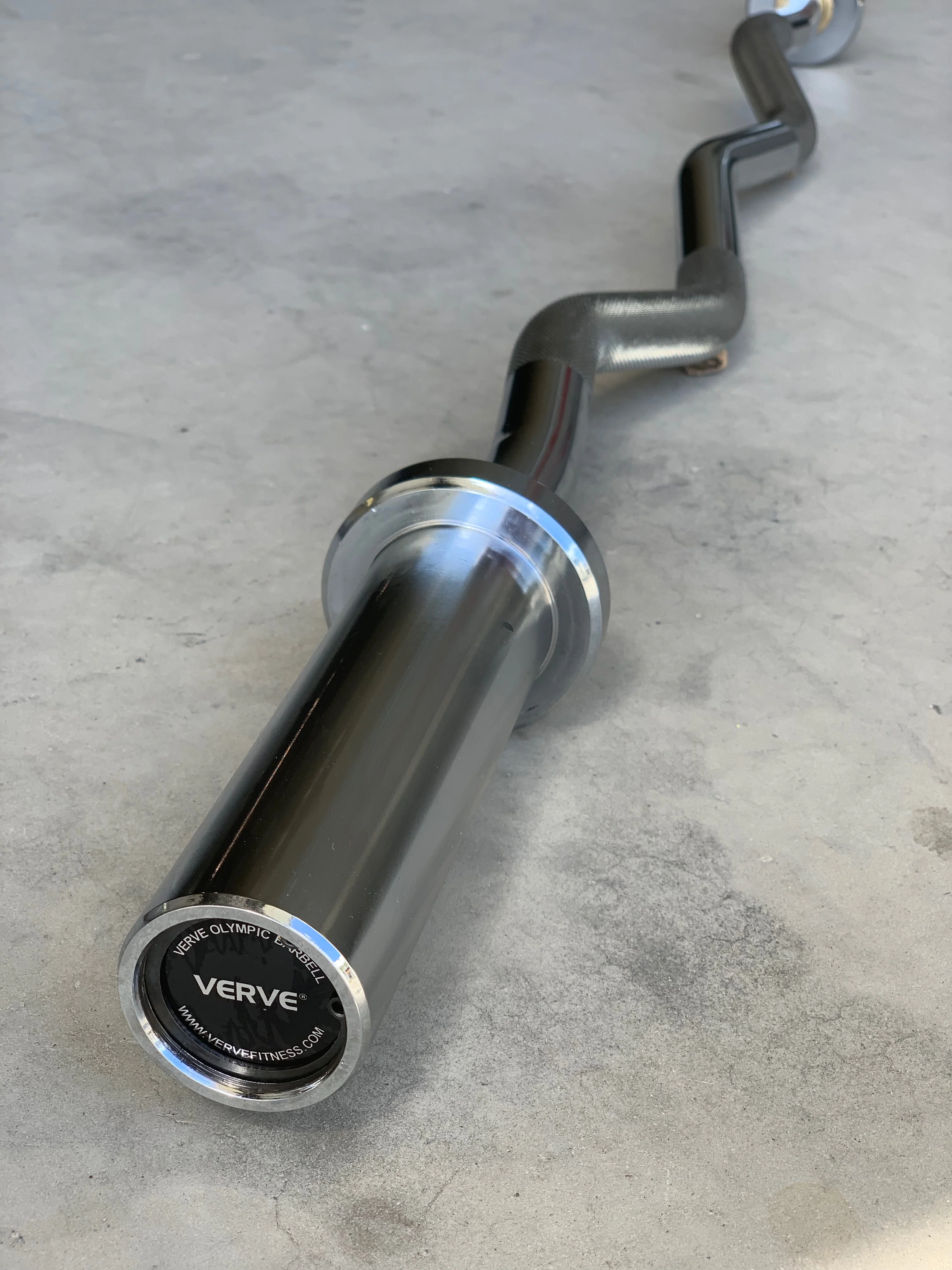 VERVE Olympic Easy Curl Bar - 4' - Image 4
