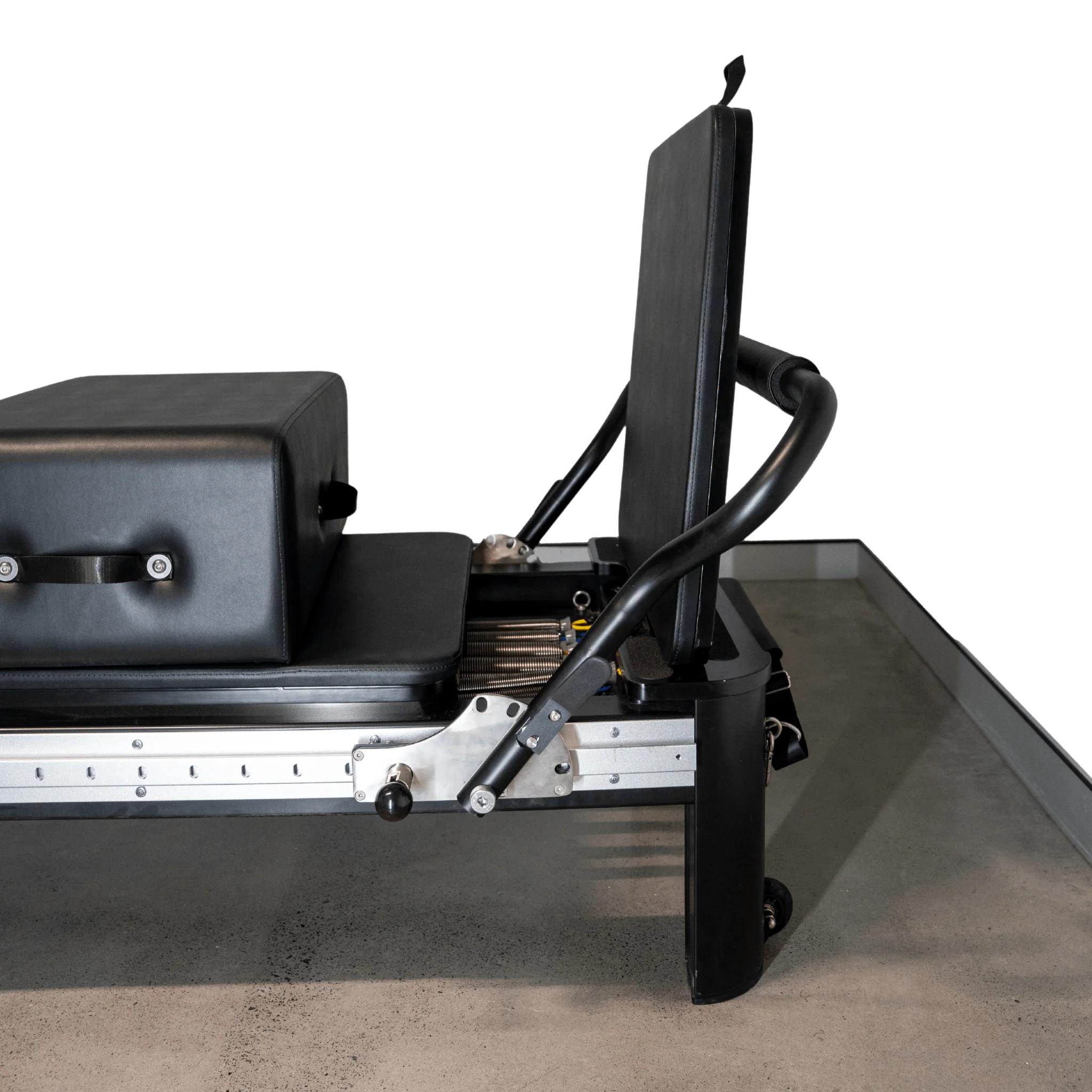 VERVE Vibe Pilates Reformer - Black - Image 4